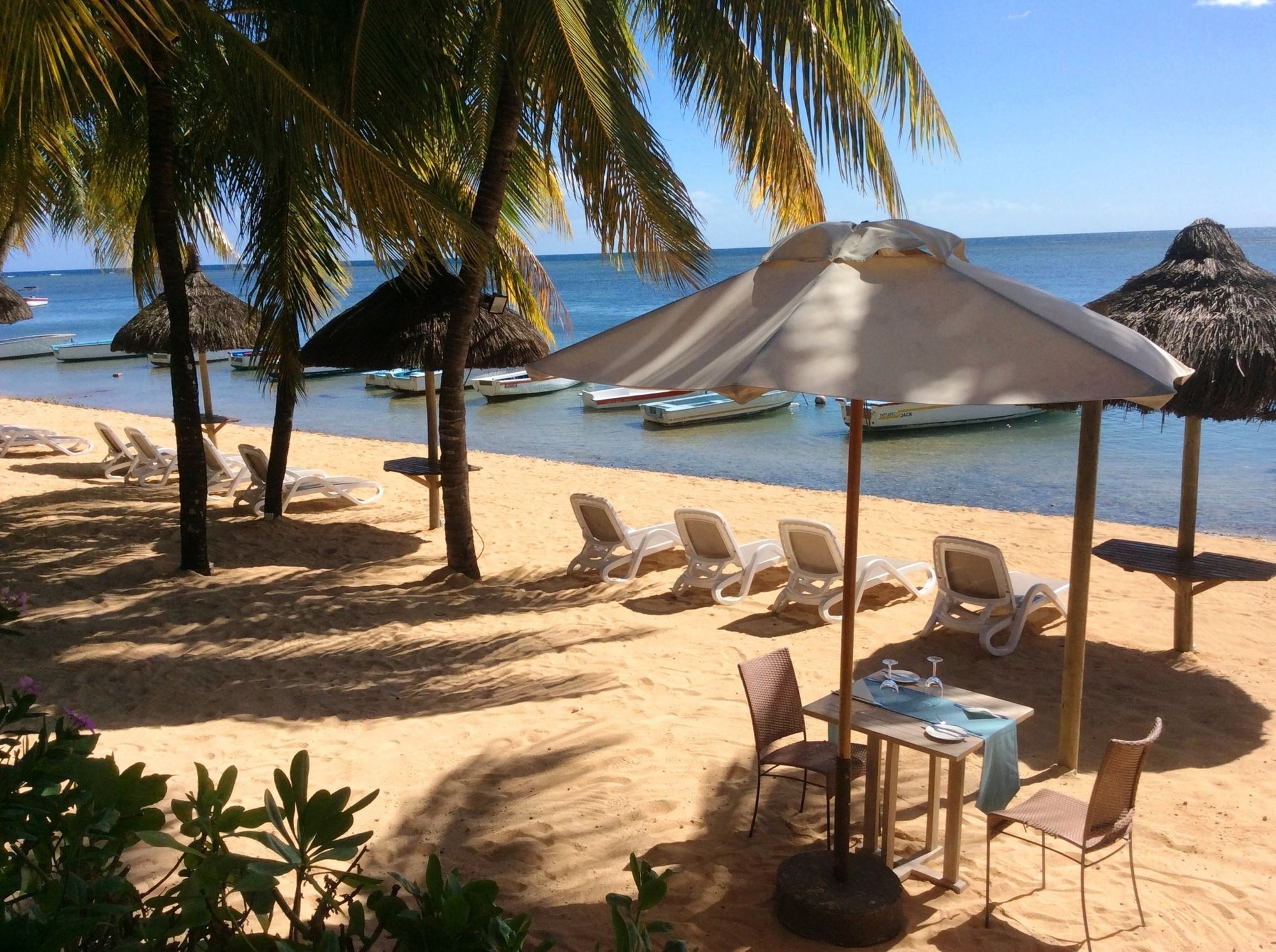 Cocotiers Hotel - Mauritius Baie-du-Tombeau Exterior foto